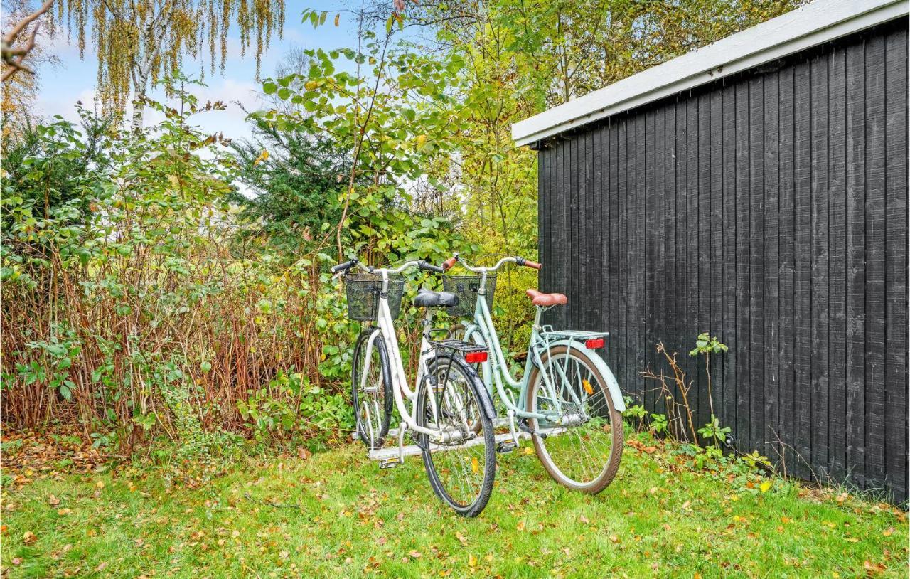 Beautiful Home In Askeby With Kitchen エクステリア 写真